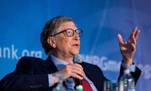 Tỷ phú Bill Gates cho rằng dịch bệnh Covid-19 lây lan với tốc độ chóng mặt là do Facebook