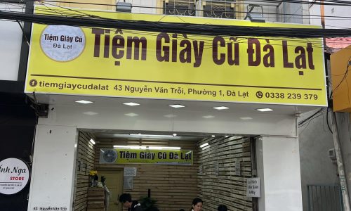 “Kinh Doanh Giày 2hand Chất Lượng và Phong Cách tại Đà Lạt: Tiệm Giày Cũ Đà Lạt